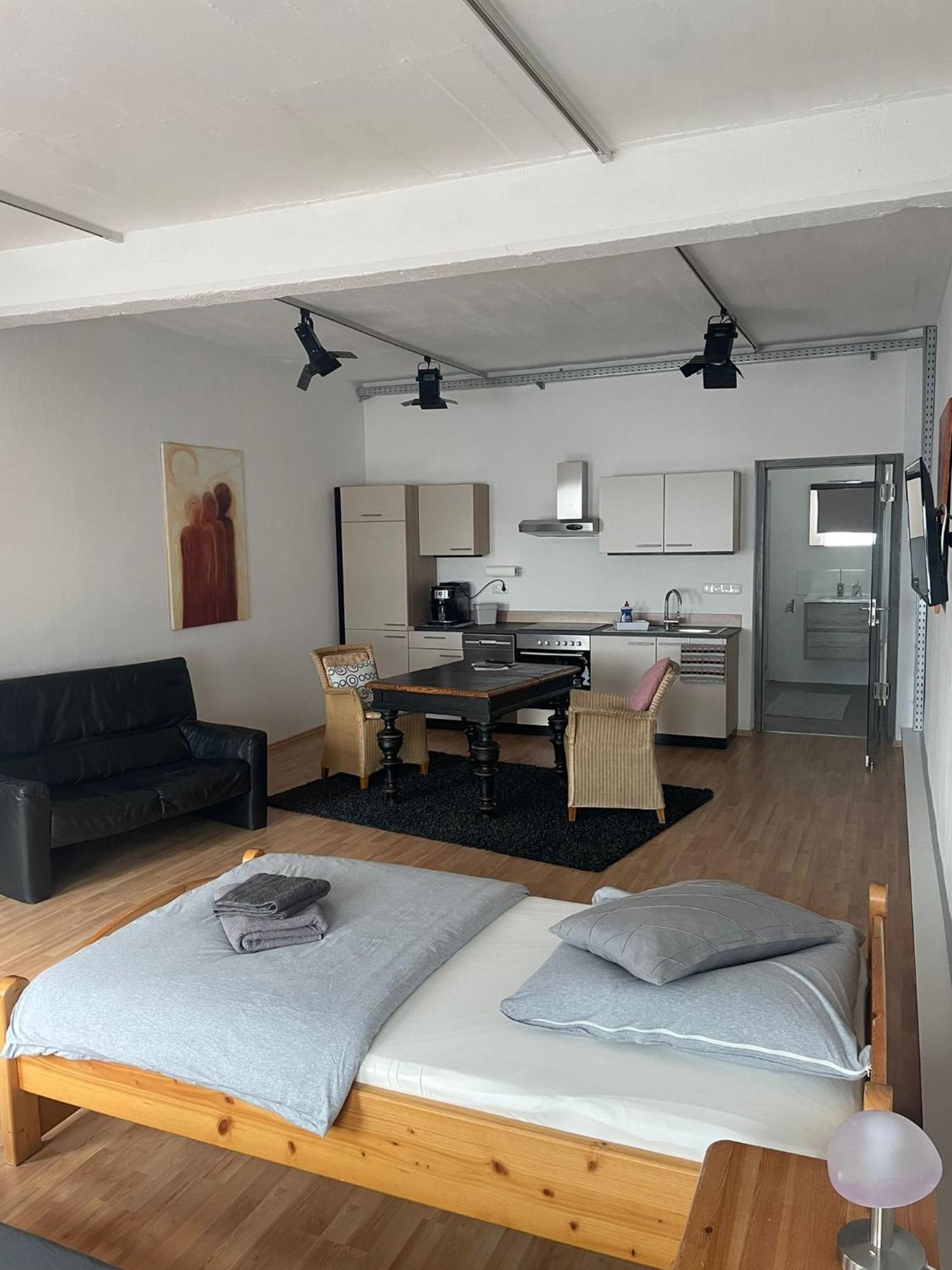 40 Qm Grosse Studiowohnung Zentral Gelegen In Gross Umstadt Bagian luar foto